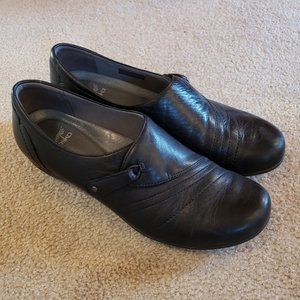 Dansko black flats